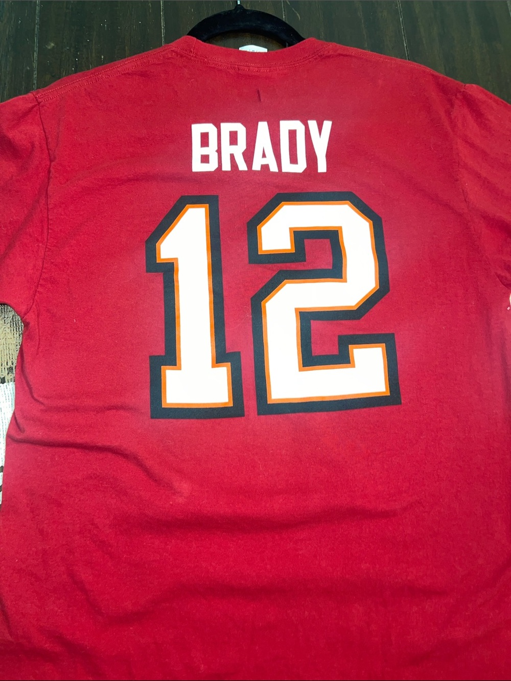 NFL Tom Brady Buccaneers team Apparel Red Crewneck T‑Shirt with Logo Tag